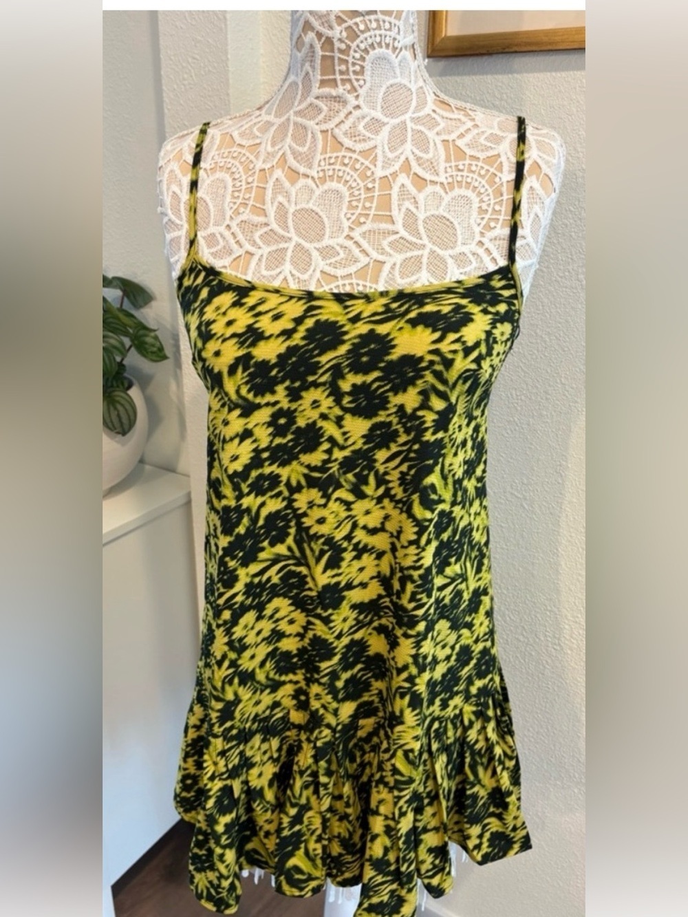 NWT Urban Outfitters Floral Pleated Mini Dress in Black and Yellow- size S